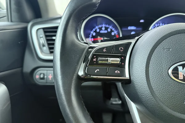 Kia Xceed (2021) — foto 6 van 20