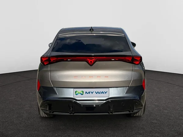 CUPRA Tavascan (2025) — foto 15 van 22