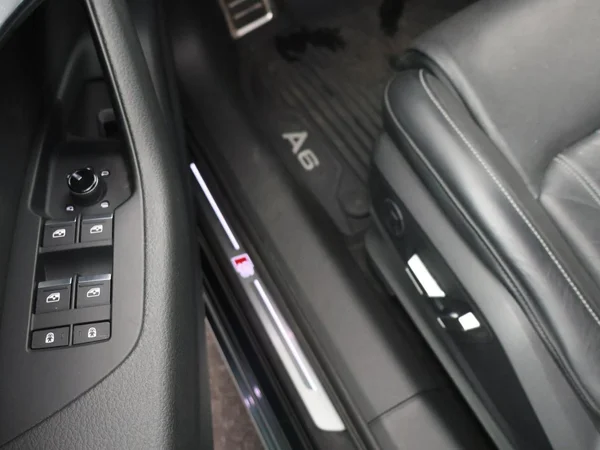 AUDI A6 SW PHEV (2020) — foto 18 van 32