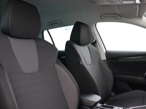 SKODA Octavia Combi (2024) — foto 18 van 18