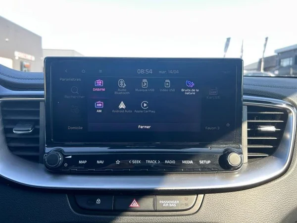 KIA XCeed (2024) — foto 7 van 31