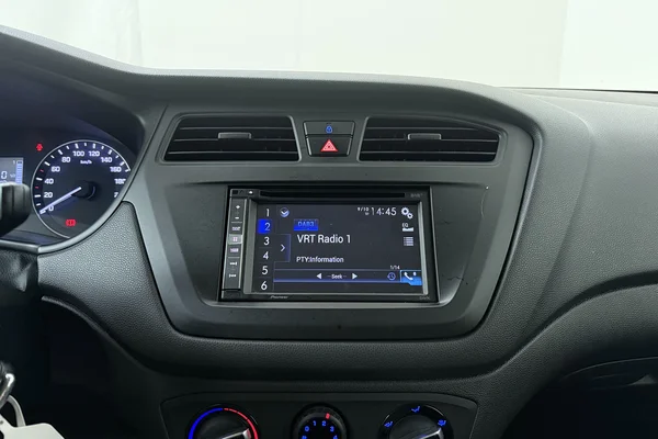 Hyundai i20 (2017) — foto 3 van 16