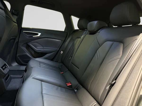 AUDI A5 Avant e-hybrid (PHEV) (2025) — foto 14 van 20