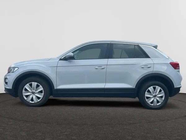 VOLKSWAGEN T-Roc (2019) — foto 17 van 24