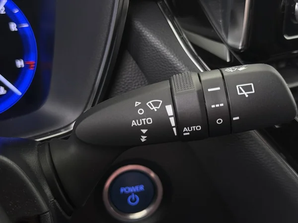 TOYOTA Corolla (2022) — foto 7 van 28