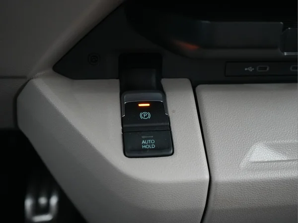 VOLKSWAGEN Multivan T7 Long eHybrid (PHEV) (2026) — foto 48 van 55