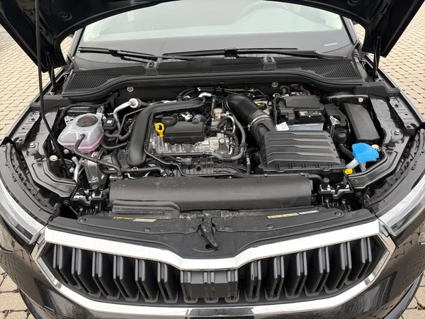 SKODA Kamiq (2026) — foto 2 van 23