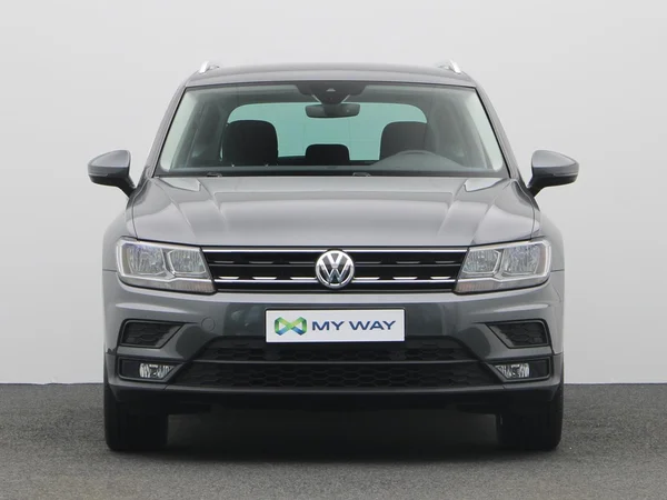VOLKSWAGEN Tiguan (2018) — foto 16 van 20