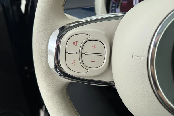 Fiat 500 (2022) — foto 6 van 22