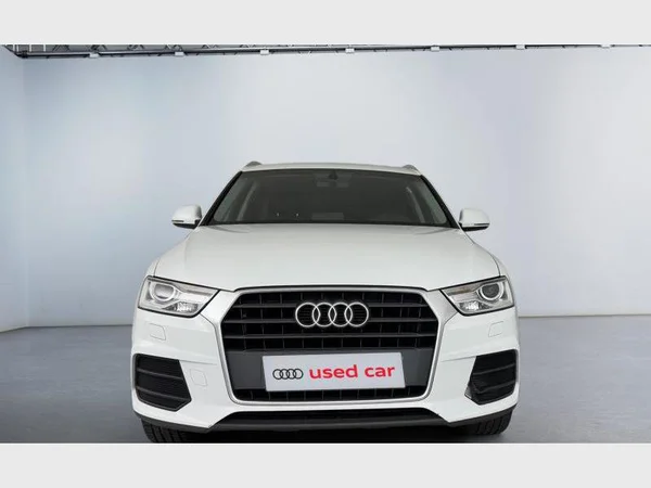 Audi Q3 (2018) — foto 12 van 23