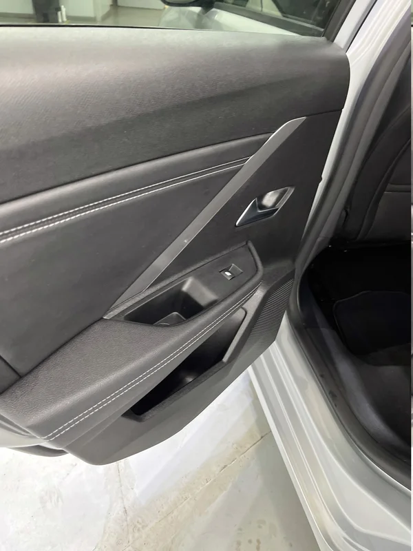 Opel Astra (2023) — foto 55 van 61