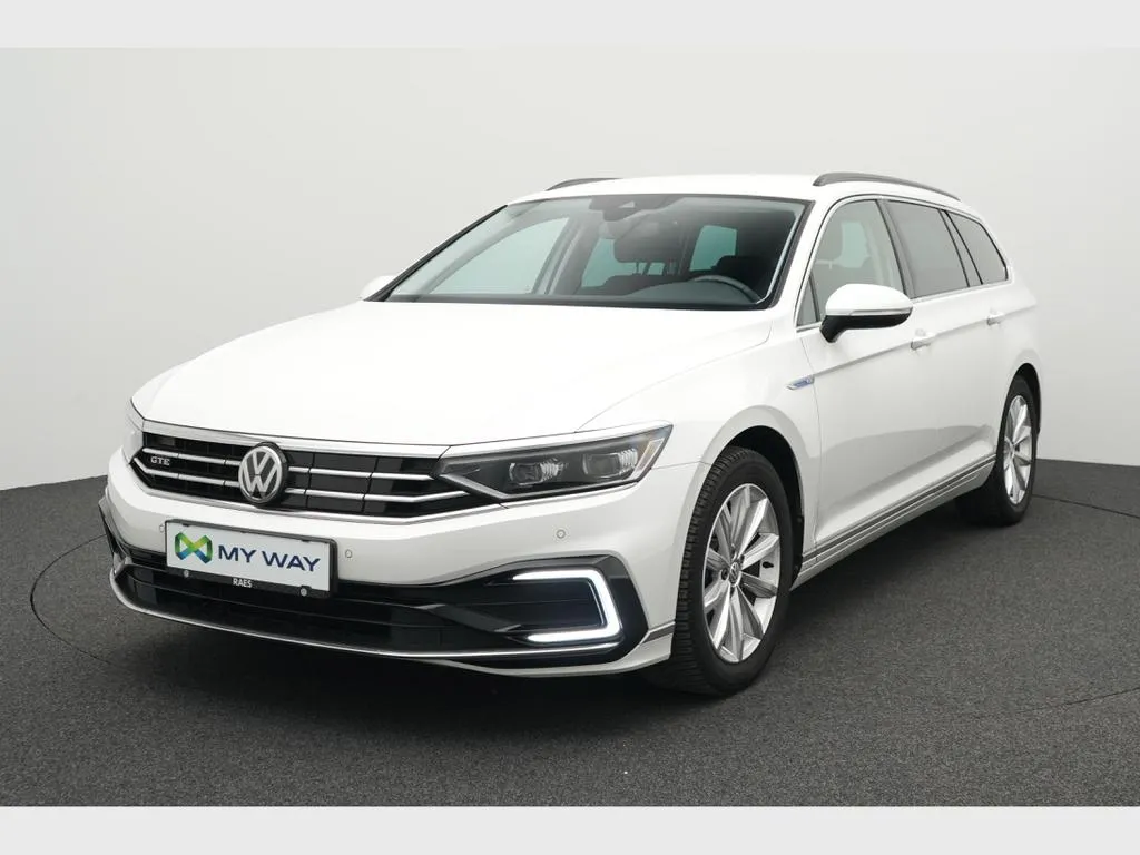 VOLKSWAGEN Passat Variant GTE 1122_29461_2020