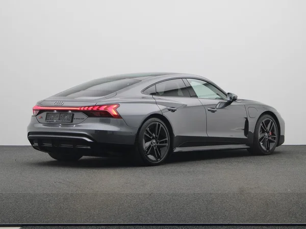 AUDI S e-tron GT (2025) — foto 12 van 28