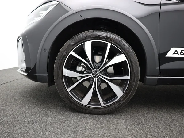 VOLKSWAGEN Taigo (2025) — foto 13 van 21