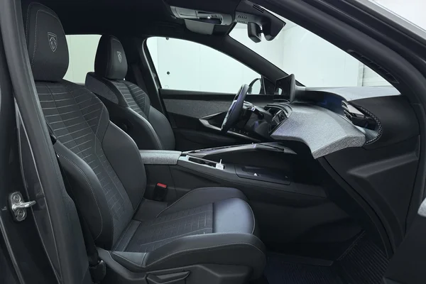 Peugeot 3008 (2025) — foto 13 van 15