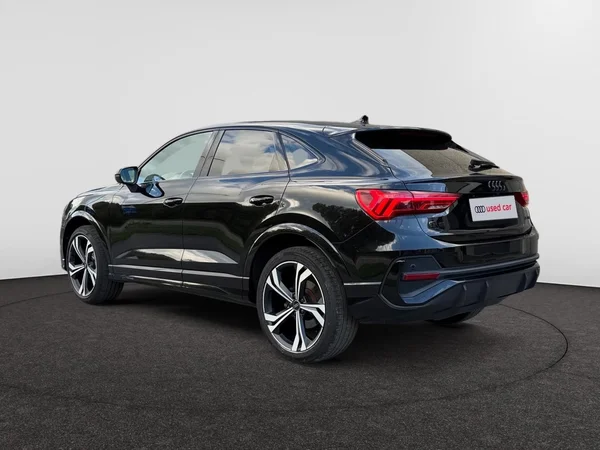 AUDI Q3 Sportback (2023) — foto 9 van 15