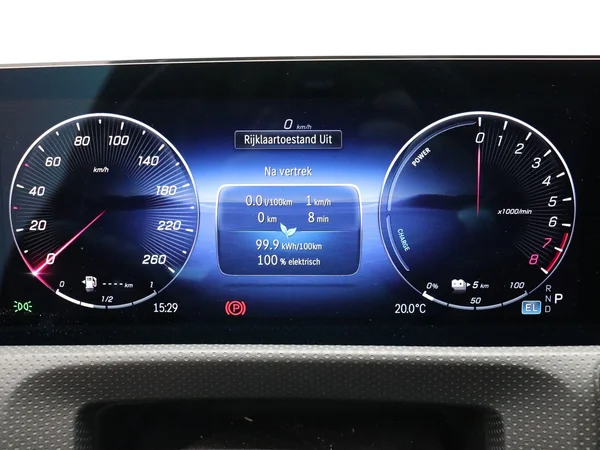 Mercedes-Benz CLA (2024) — foto 16 van 27