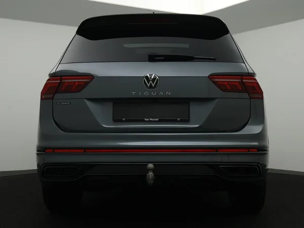 VOLKSWAGEN Tiguan Allspace (2024) — foto 3 van 35
