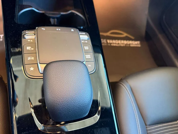 Mercedes-Benz CLA (2022) — foto 11 van 25