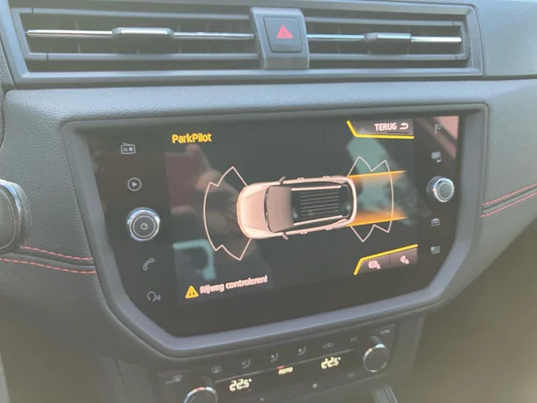 SEAT Arona (2018) — foto 16 van 25