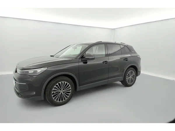 VOLKSWAGEN Tiguan (2025) — foto 35 van 36