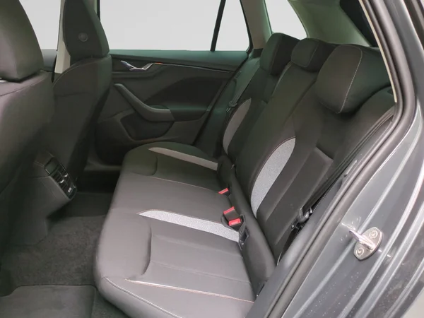 SKODA Kamiq (2024) — foto 14 van 16