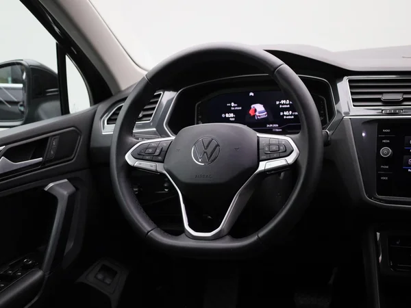 Volkswagen Tiguan (2021) — foto 41 van 41