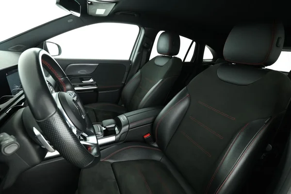 Mercedes-Benz GLA-Klasse (2021) — foto 16 van 16