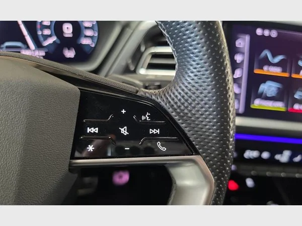 Audi Q4 Sportback e-tron (2023) — foto 8 van 35