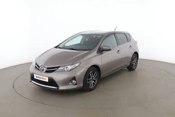 Toyota Auris b464dd98-be3e-45bb-ab42-1bd70497ce3f