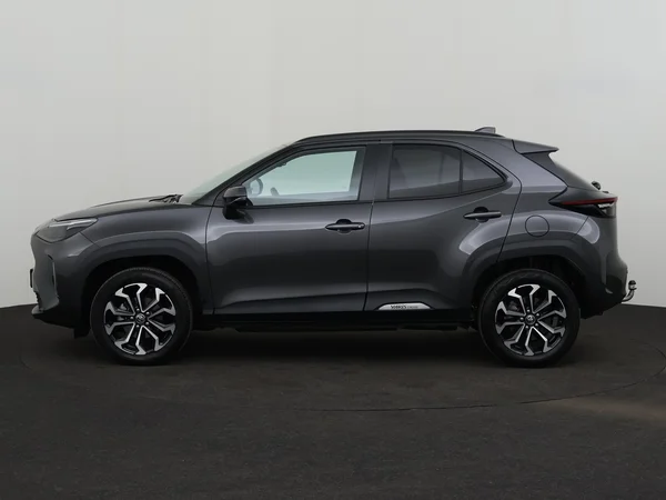 TOYOTA Yaris Cross (2024) — foto 12 van 27