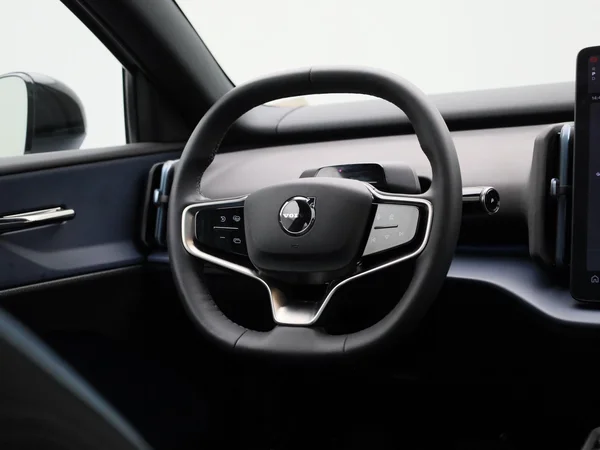 Volvo EX30 (2024) — foto 31 van 43