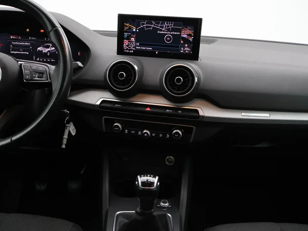 Audi Q2 (2022) — foto 5 van 26
