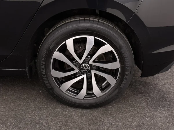 VOLKSWAGEN Golf (2022) — foto 7 van 28