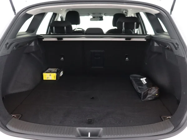 HYUNDAI i30 (2024) — foto 8 van 26