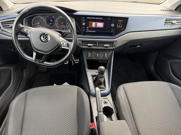 VOLKSWAGEN Polo (2021) — foto 8 van 13