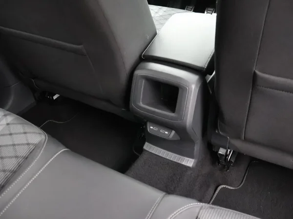 Volkswagen T-Cross (2025) — foto 17 van 26