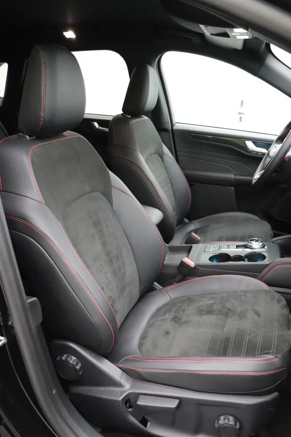 Ford Kuga (2023) — foto 7 van 29