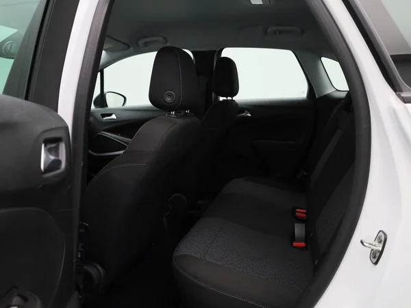 Opel Crossland (2023) — foto 2 van 39