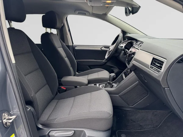VOLKSWAGEN Touran (2025) — foto 8 van 24