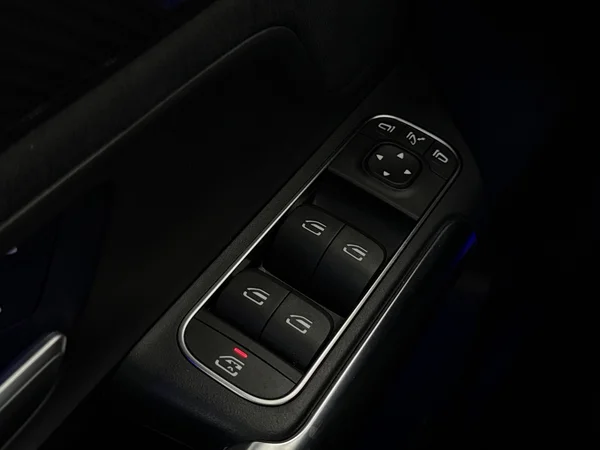 MERCEDES GLA 250 (2022) — foto 20 van 35