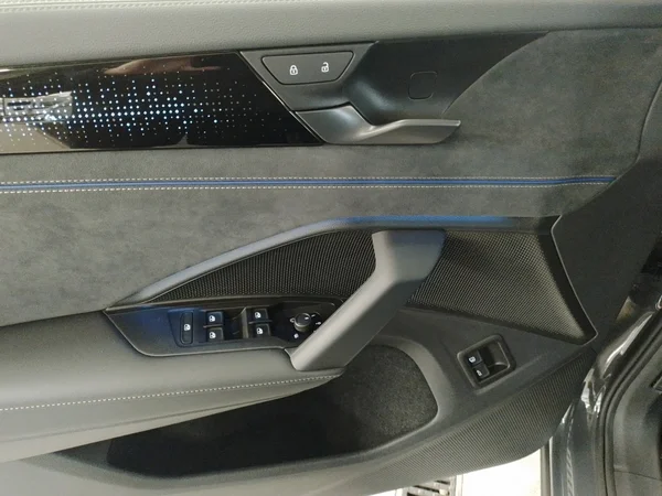 VOLKSWAGEN Tayron eHybrid (PHEV) (2025) — foto 5 van 15