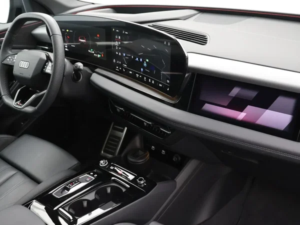 Audi Q6 e-tron (2025) — foto 23 van 29