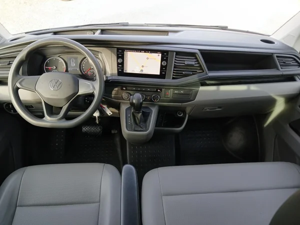 VOLKSWAGEN Transporter T6.1 1400 Caravelle Lwb Dsl (2024) — foto 15 van 19