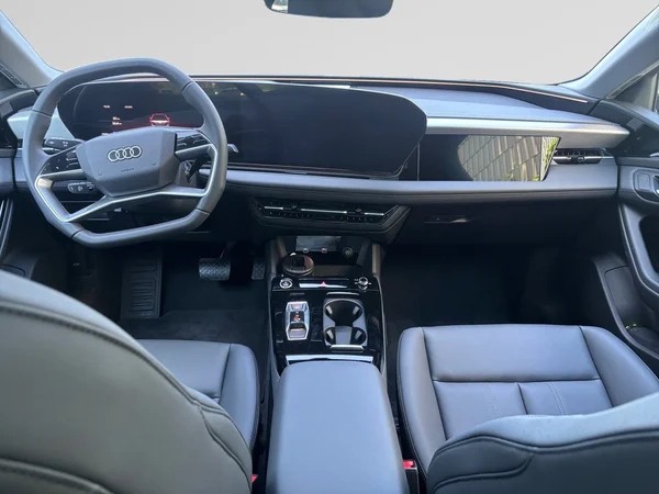 AUDI A6 Sportback e-tron (2025) — foto 4 van 9