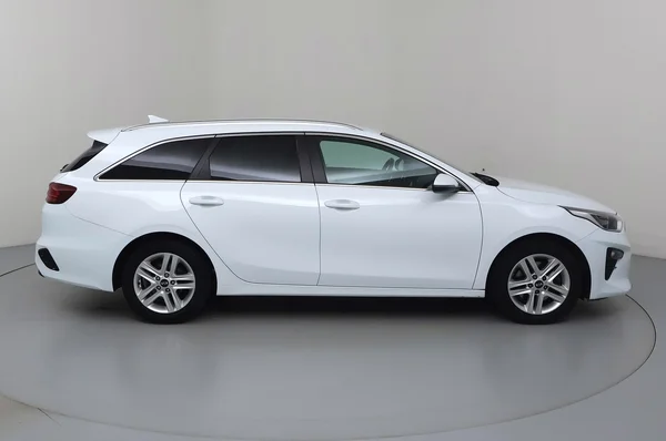 Kia Ceed SW (2020) — foto 30 van 33