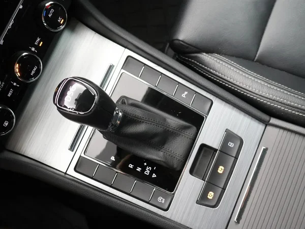 Škoda Superb (2022) — foto 17 van 21
