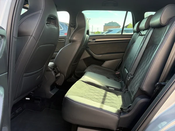 SKODA Kodiaq (2023) — foto 13 van 14