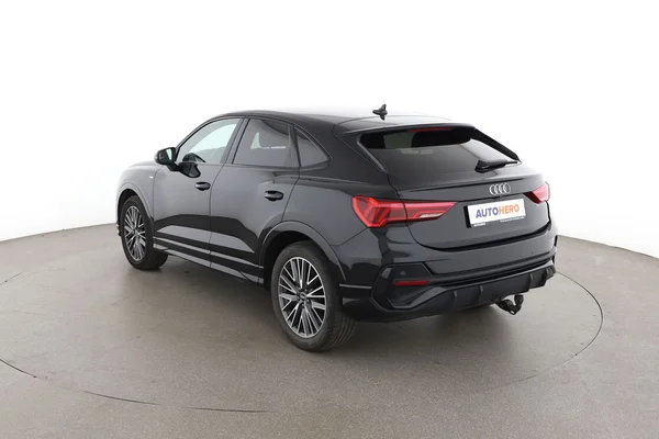 Audi Q3 (2021) — foto 10 van 16