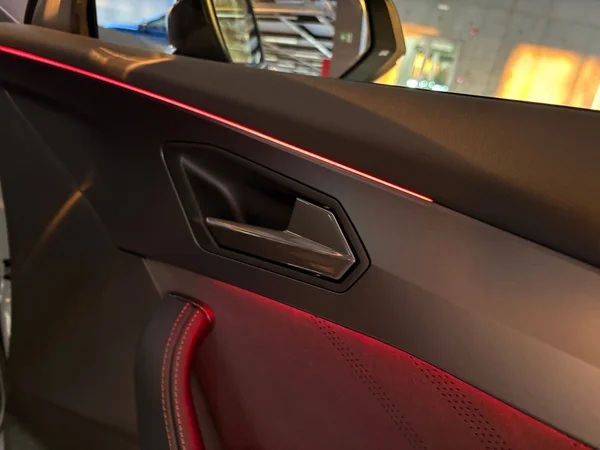 CUPRA Formentor e-Hybrid (PHEV) (2025) — foto 5 van 24